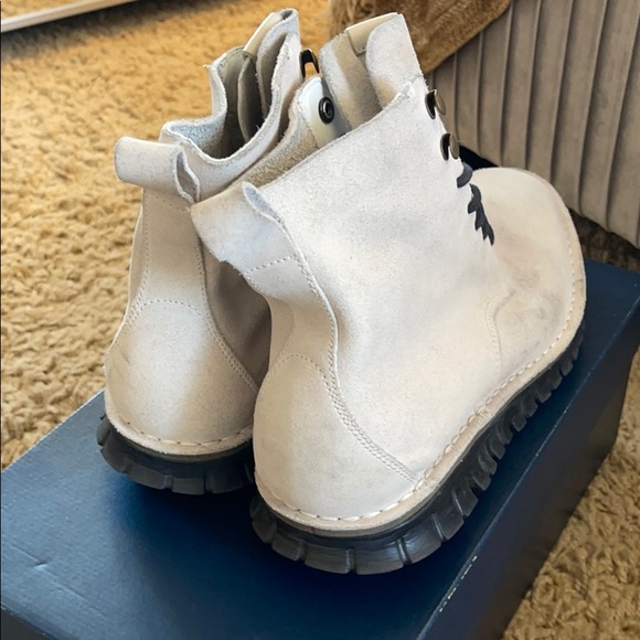 Cole Haan cream suede boots - Picture 4 of 4